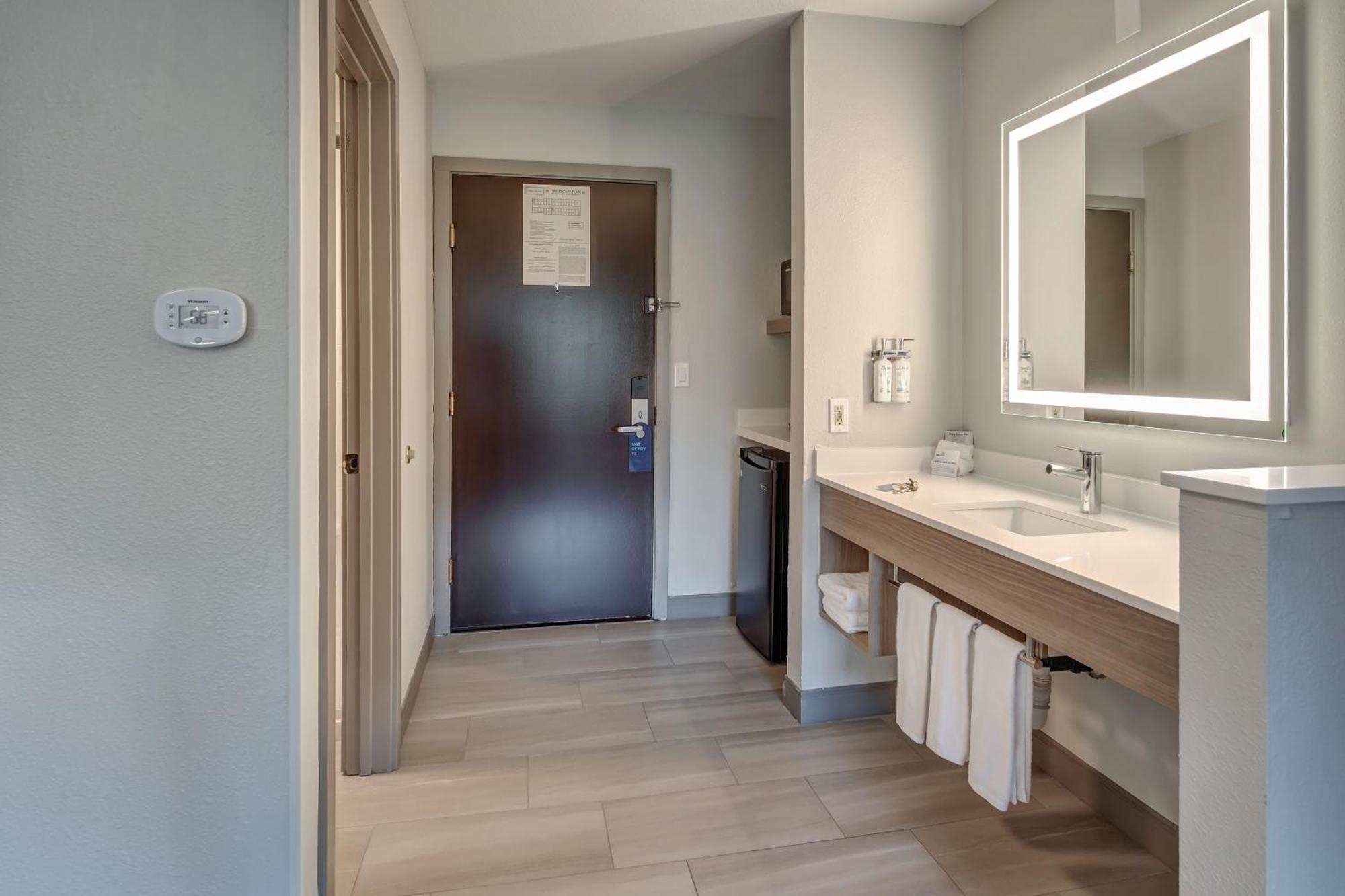 Holiday Inn Express Portland East - Columbia Gorge By Ihg Troutdale Exteriör bild
