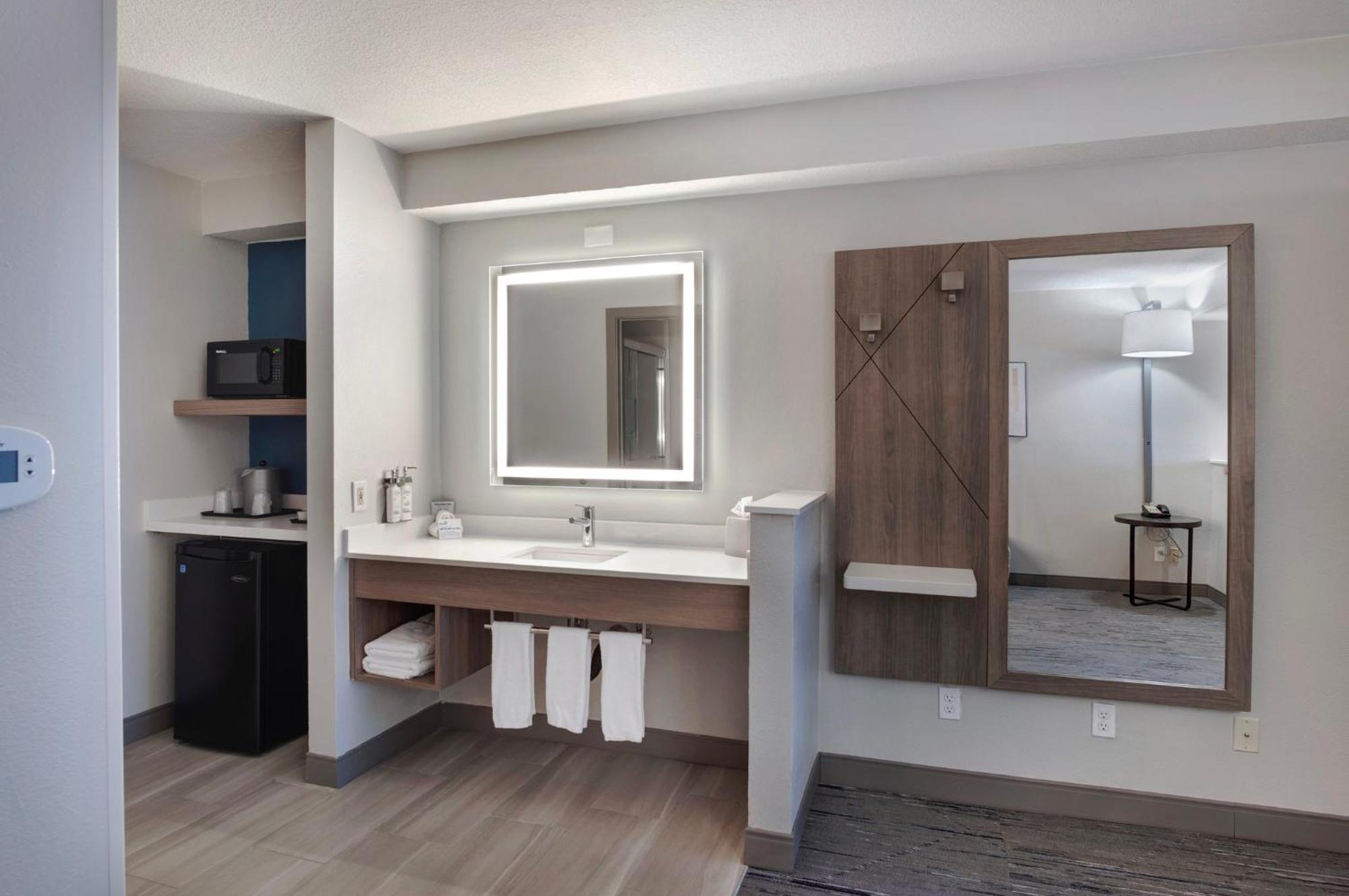 Holiday Inn Express Portland East - Columbia Gorge By Ihg Troutdale Exteriör bild