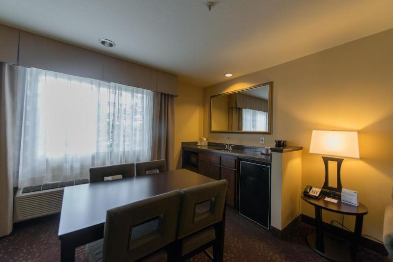 Holiday Inn Express Portland East - Columbia Gorge By Ihg Troutdale Exteriör bild